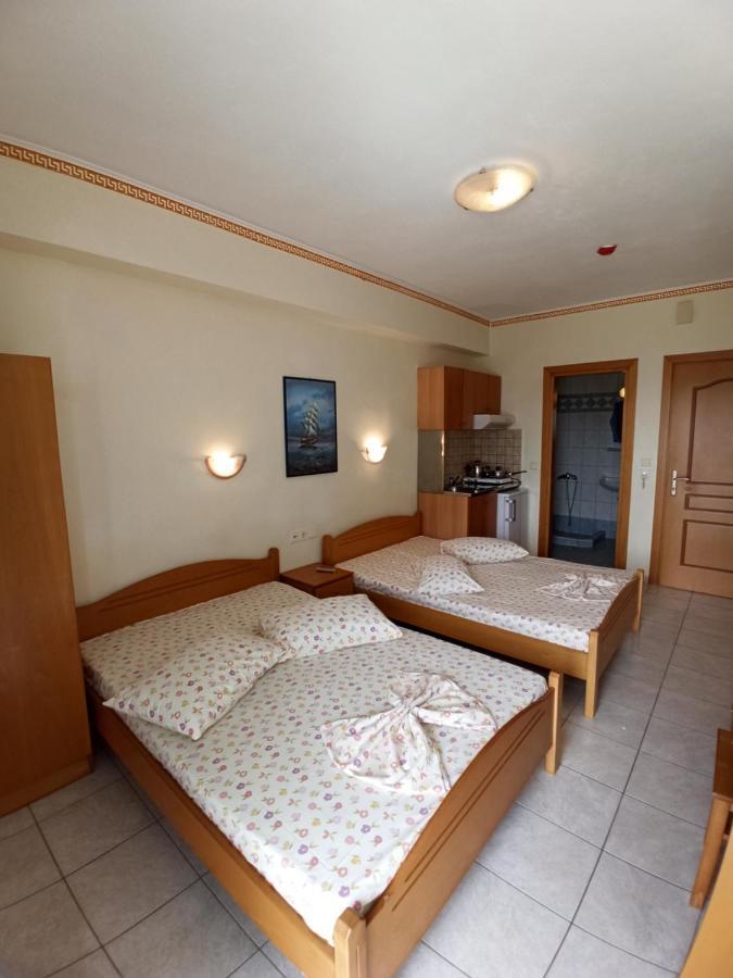 Villa Cosmos Inn Olympiakí Aktí Eksteriør billede